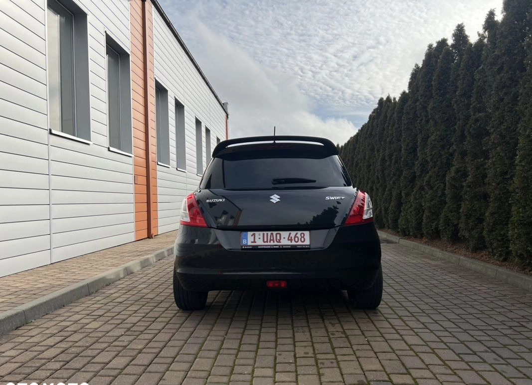 Suzuki Swift cena 23800 przebieg: 138421, rok produkcji 2012 z Chojnice małe 79